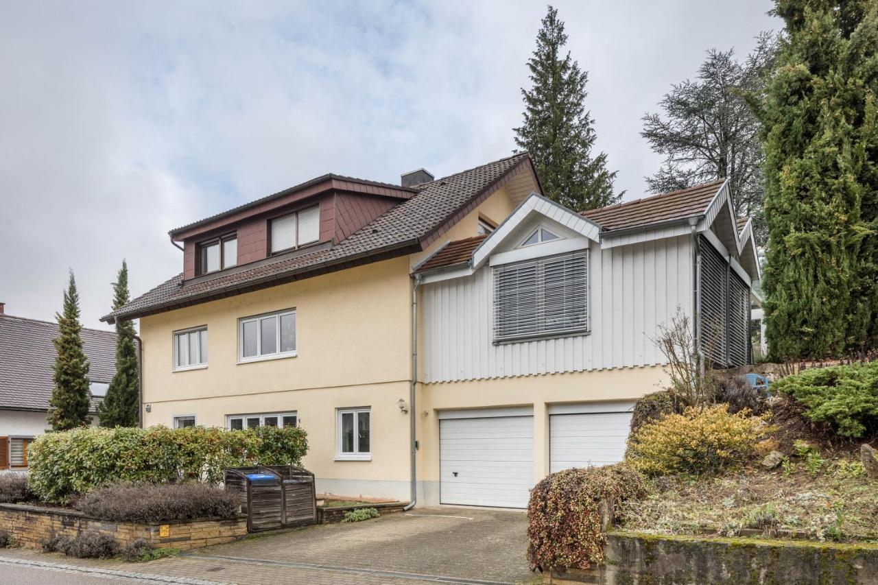 Ferienwohnung Holly Ebringen エクステリア 写真